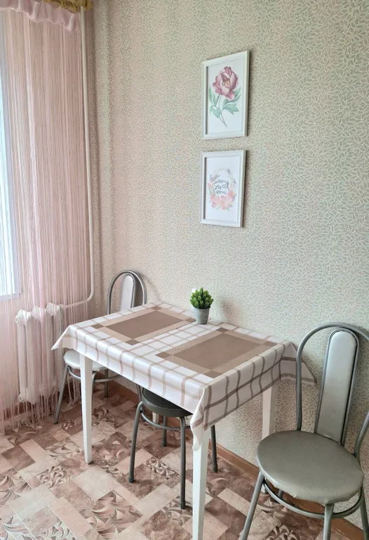 Квартира 1-комнатная Квартира — Тихвин