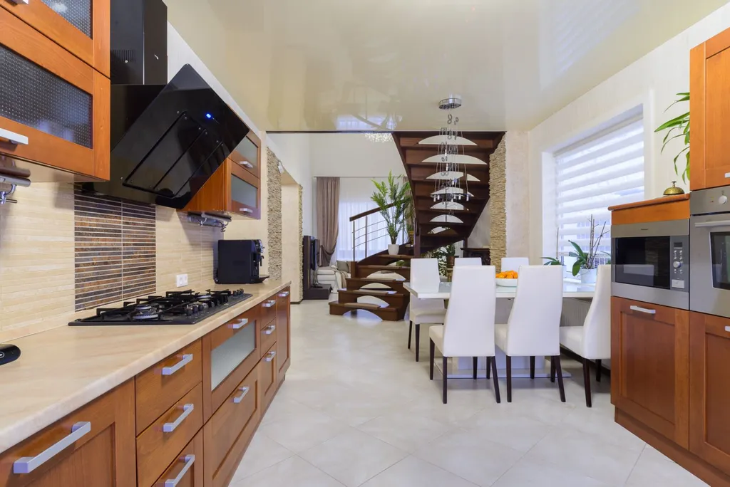 Просторный коттедж 5 спален, 2 санузла