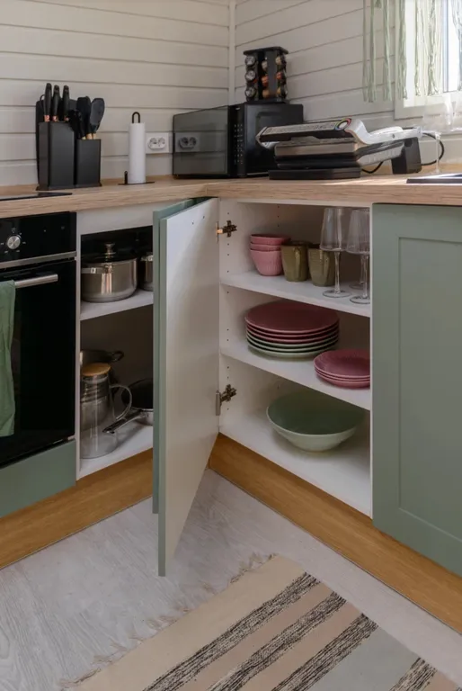 Уютный дом с верандой и чаном