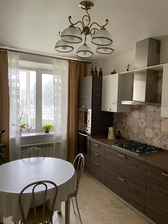 Квартира Светлая, уютная квартира у ТЦ Шоколад — Ярославль