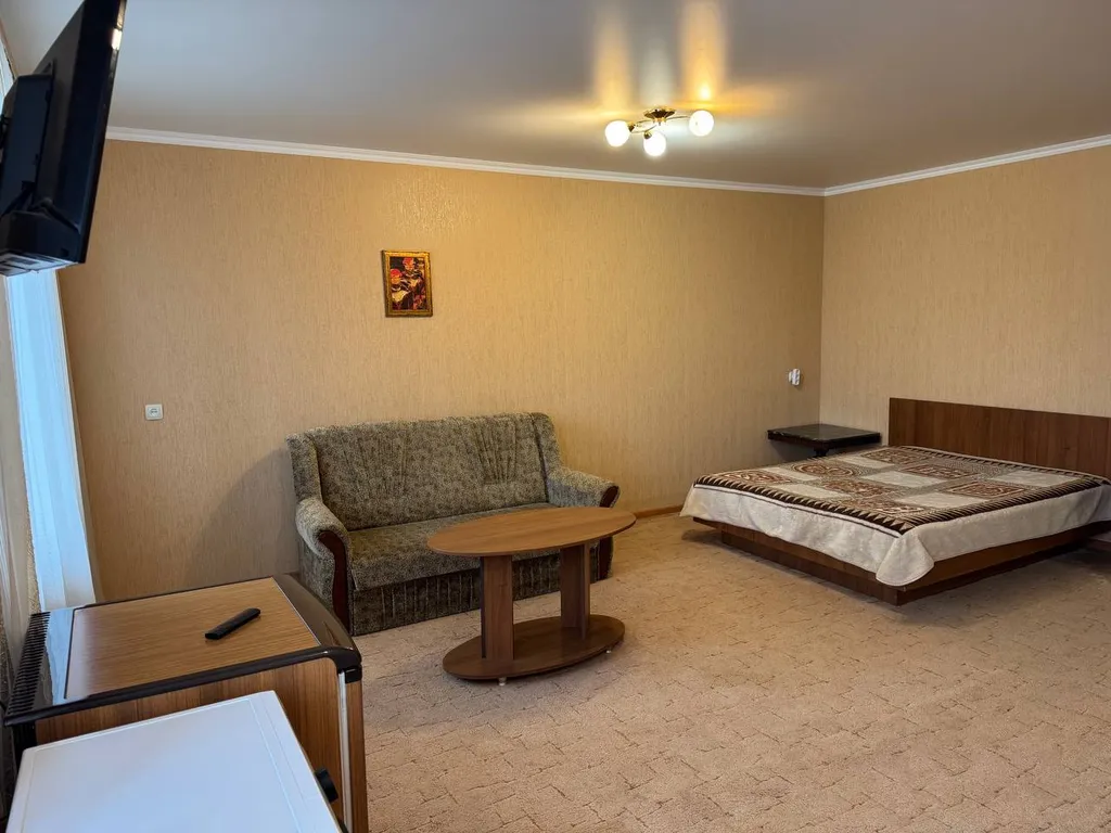 Уютная квартира на курорте. Солевое озеро, грязи, зоопарк, аквапарк. — аренда посуточно в Бердянск