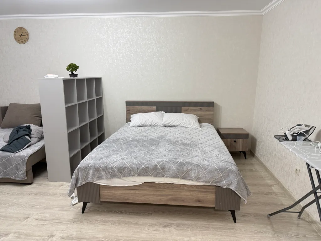 Светлая просторная однокомнатная квартира — аренда посуточно в Минеральные Воды