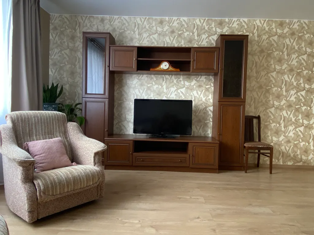 Просторная 3-комнатная квартира в центре. Новый ЖК. Установлен БОЙЛЕР.