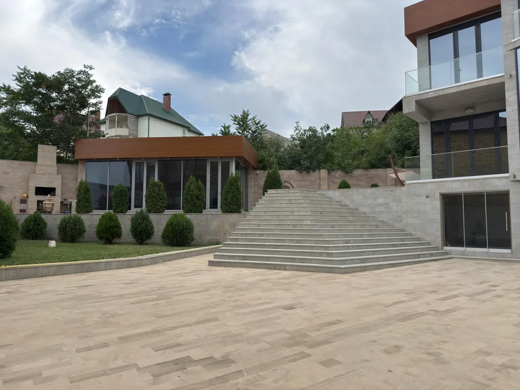 Вилла у моря