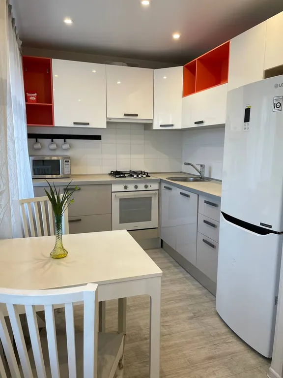 1-комн пл. Володарского Центр