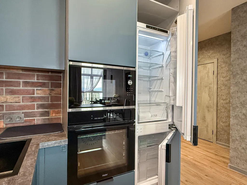 Квартира с видом на море, горы и город-герой Новороссийск