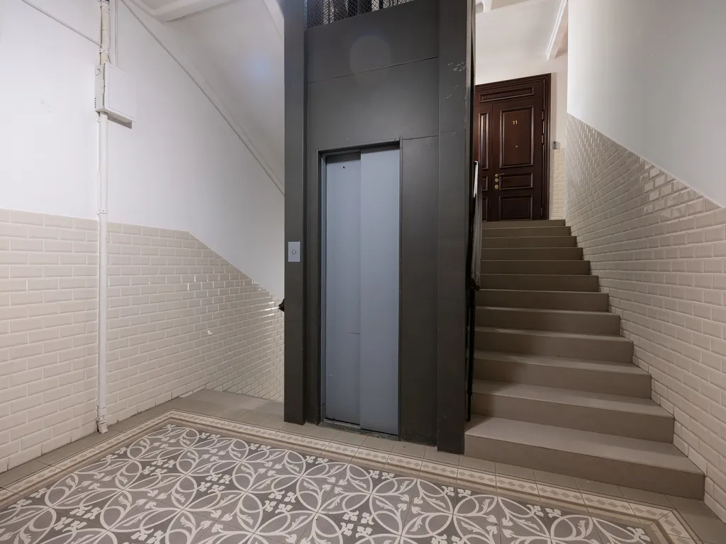 Четверка на Патриках в вишнёвых тонах