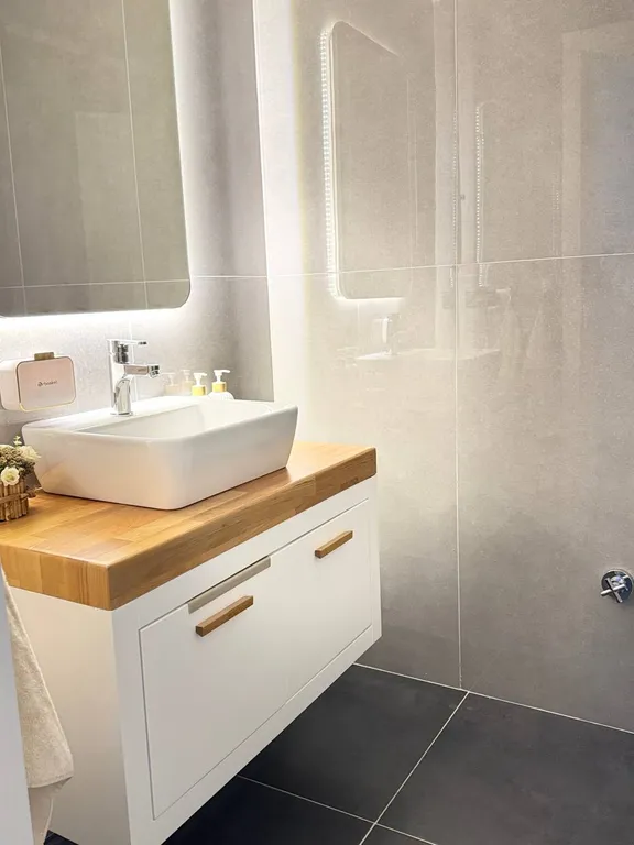 Роскошный дуплекс с эксклюзивным дизайнерским интерьером