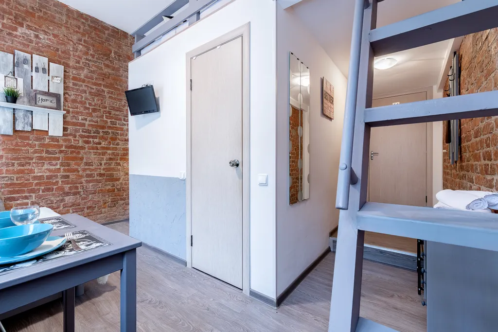 Квартира Квартира Уютная двухуровневая студия в центре СПб, напротив Московского вокзала — Санкт-Петербург