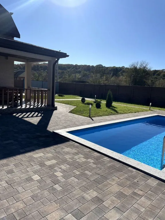 Уютный гостевой дом с бассейном, недалеко от термальных источников