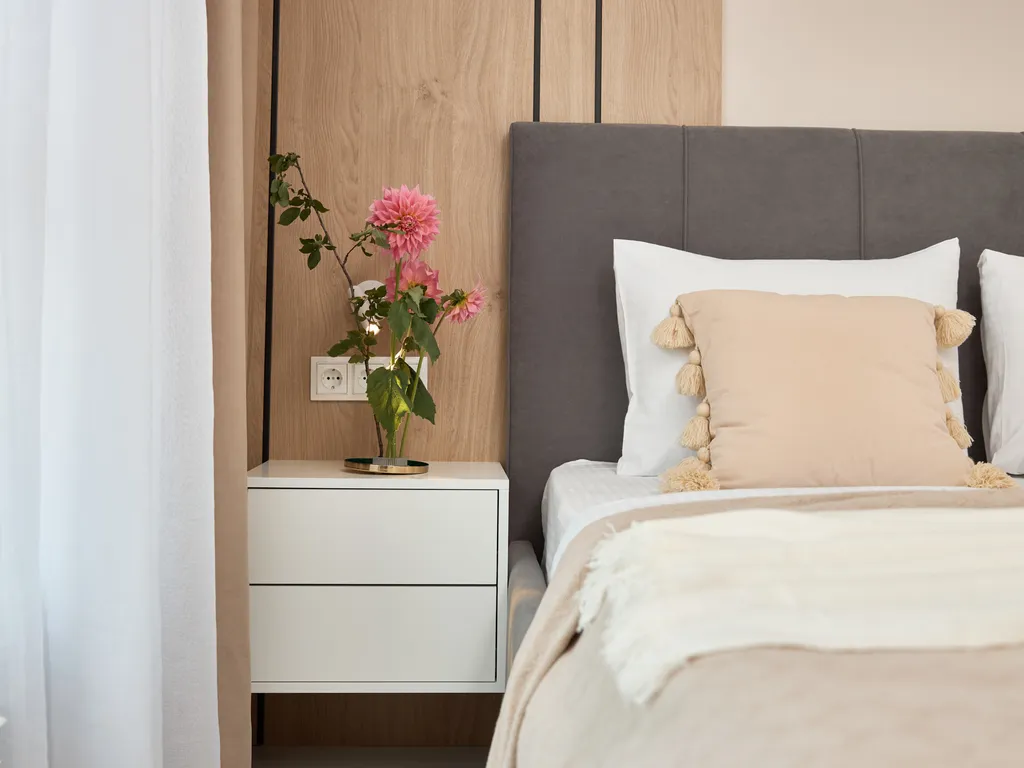 Евро двухкомнатная квартира с боковым видом на море