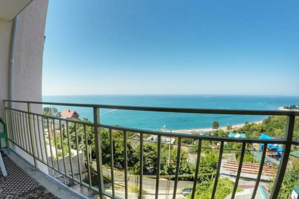 Квартира Квартира Трехместный номер с доп. местом с балконом и видом на море — Лазаревское