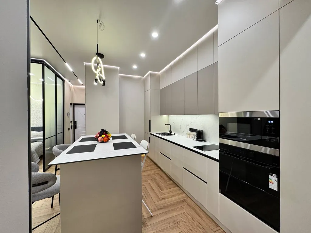 2-комнатная в ЖК Комфорт Сити с видом на горы, рядом с ТЦ MEGA