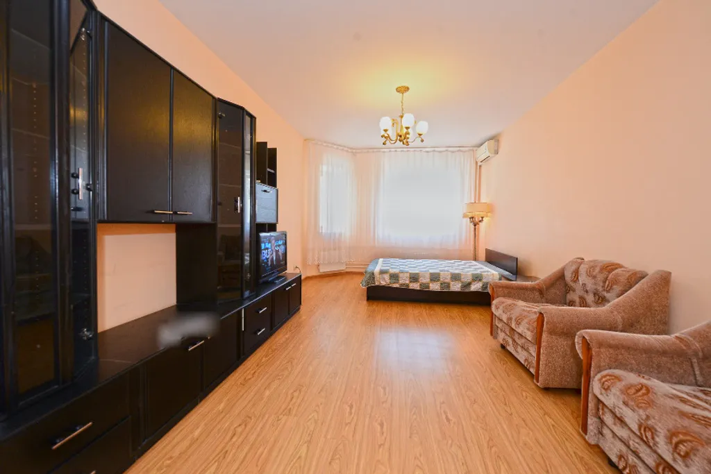 Просторный светлый апартамент с джакузи