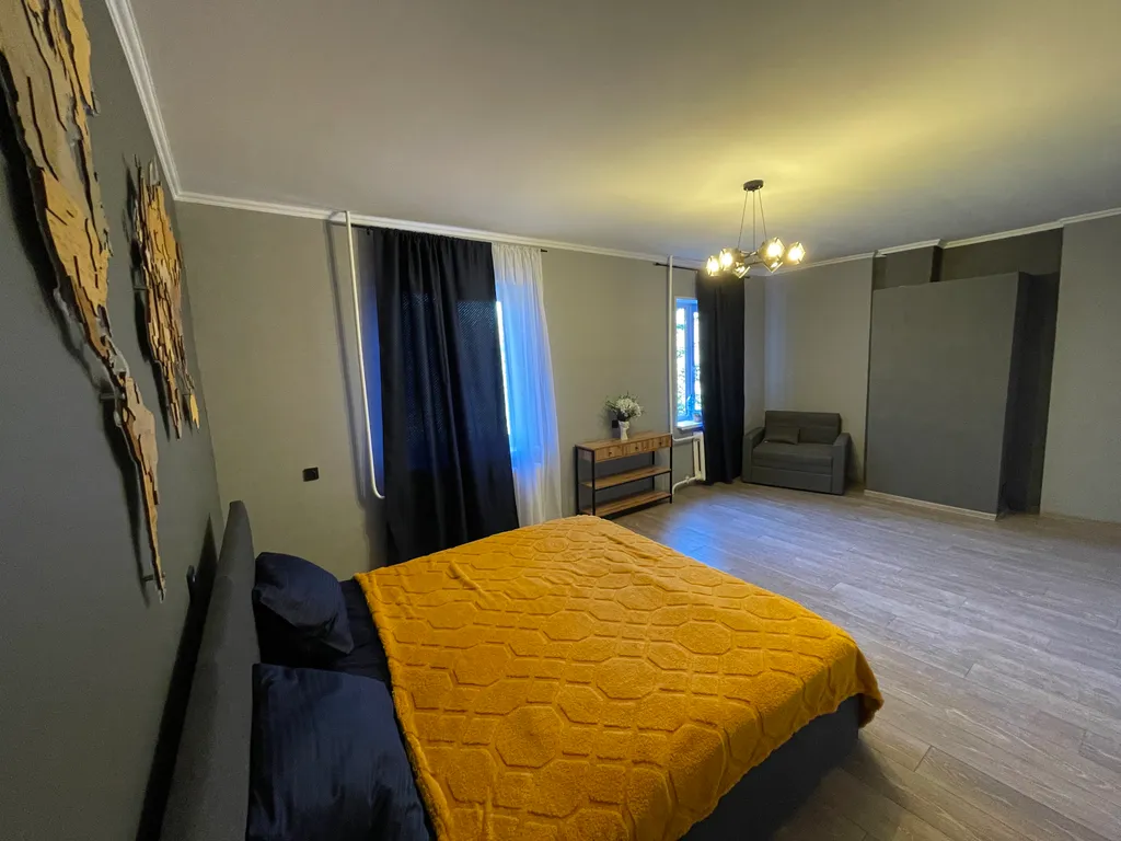 Дом в уникальном месте на берегу озера