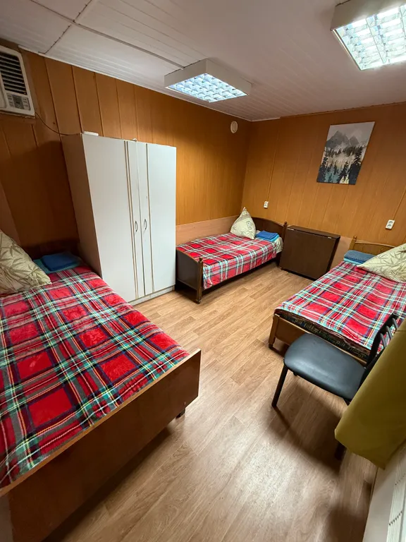 Двухкомнатный домик с видом на озеро