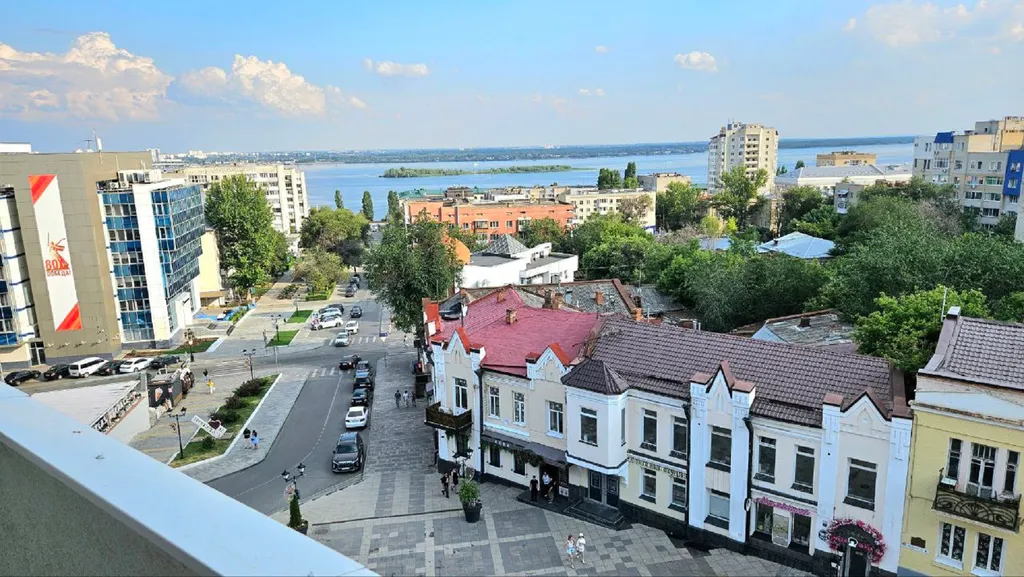 Романтика с видом на Волгу с террасы