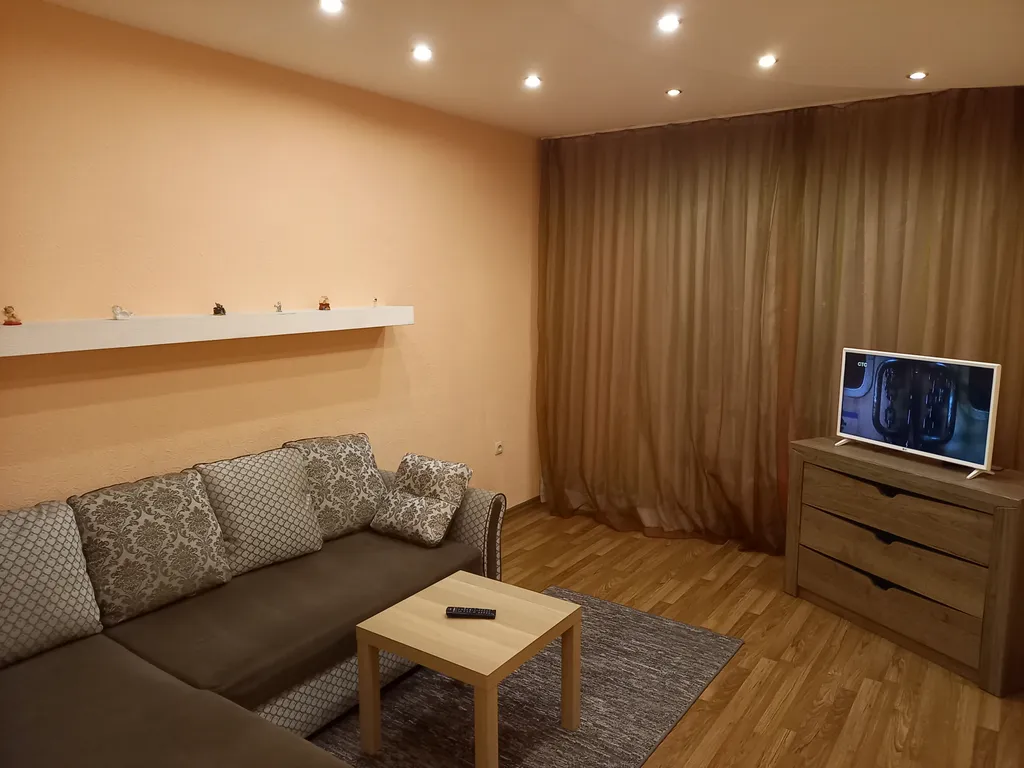 3-комнатная Квартира — аренда посуточно в Оленегорск