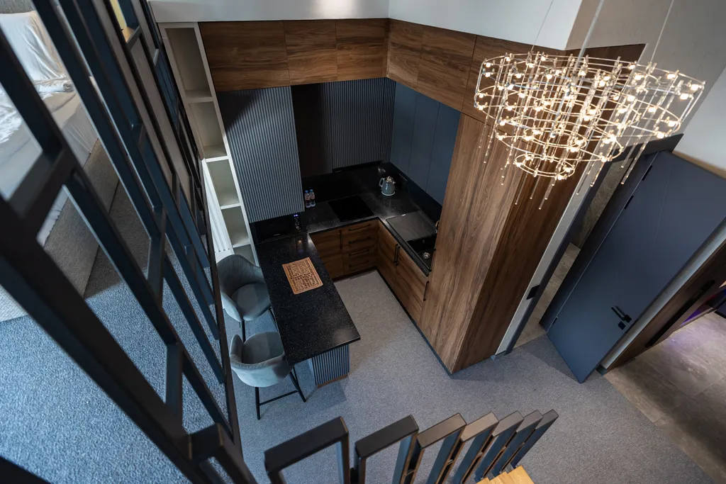 Видовой двухуровневый лофт с дизайнерским ремонтом для 2-4 гостей