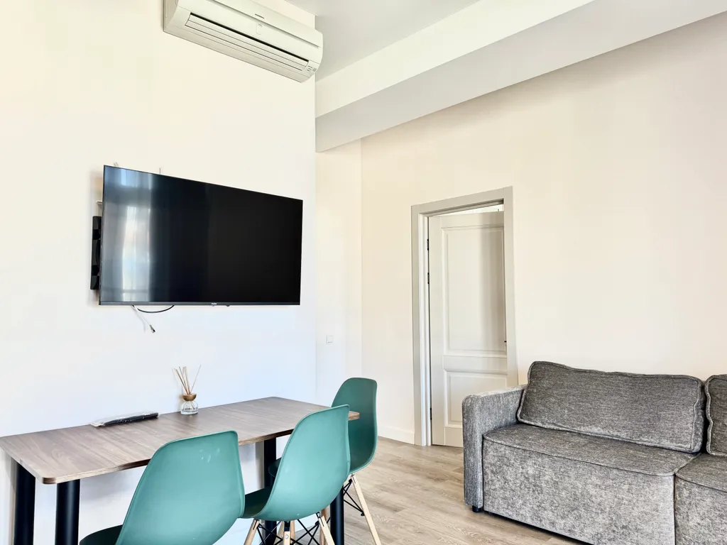 Стильная однушка с бассейном у ЖК