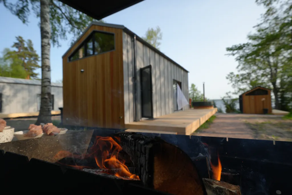 Коттедж Четырёхместный барнхаус с видом на озеро — Плодовое