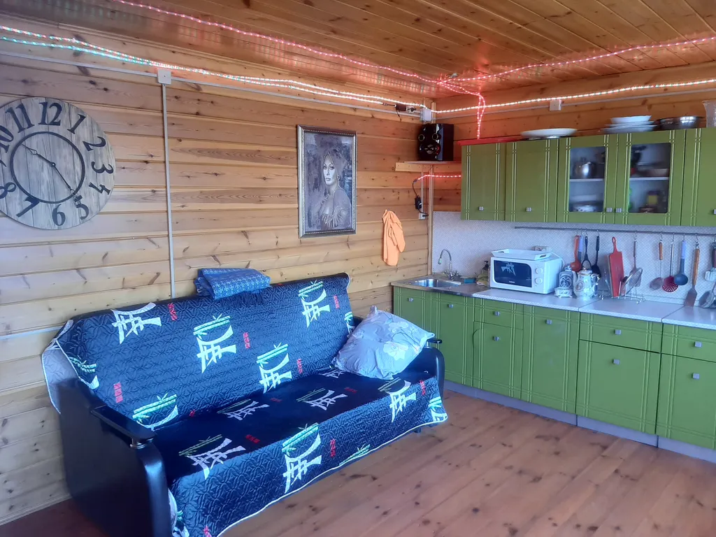 Дом на участке 10 соток