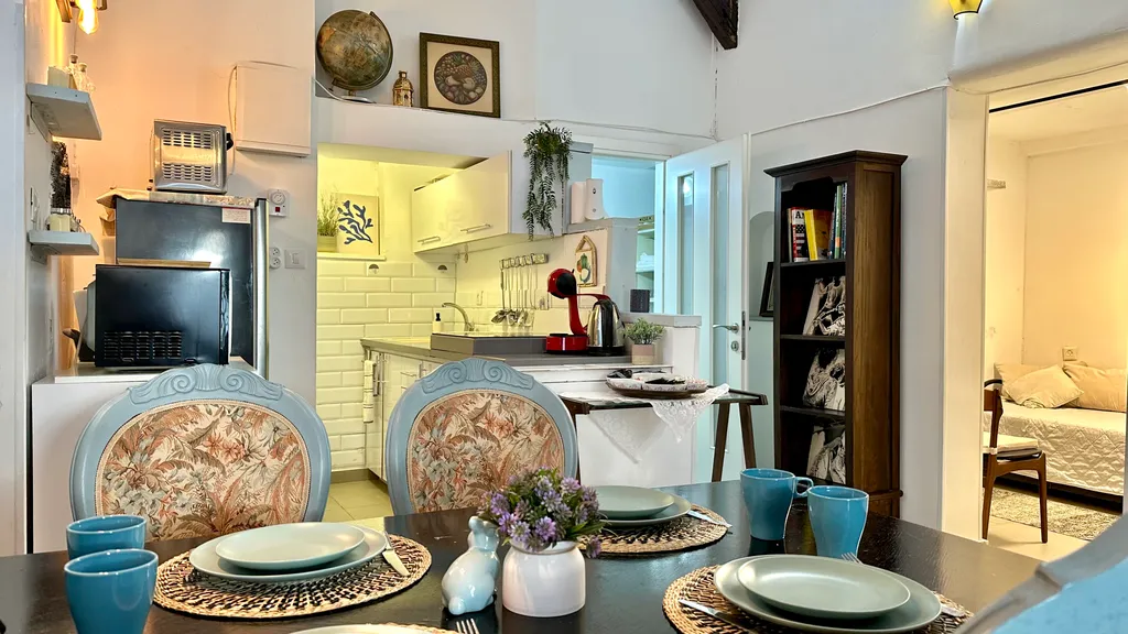 Винтажная квартира с отдельным входом и с большой зоной для барбекю