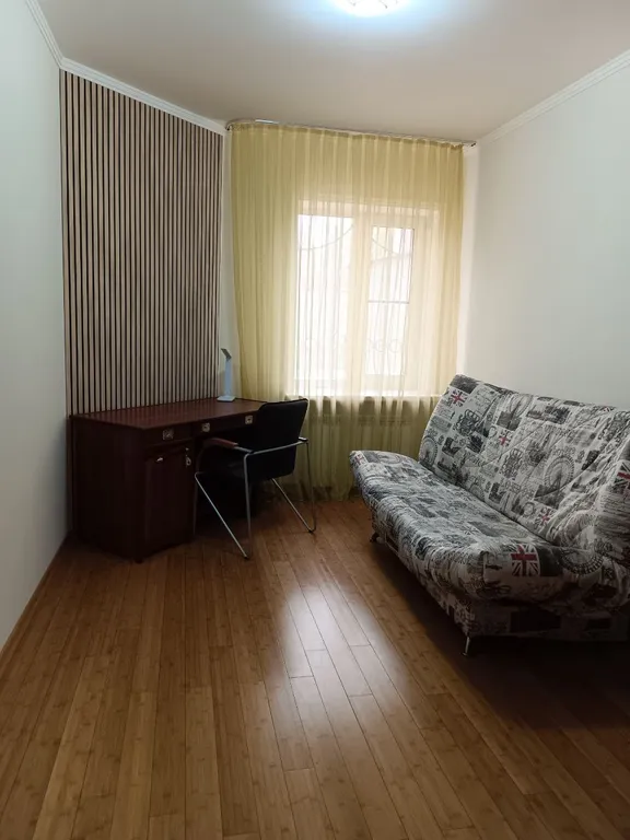 Дом на Комарова.