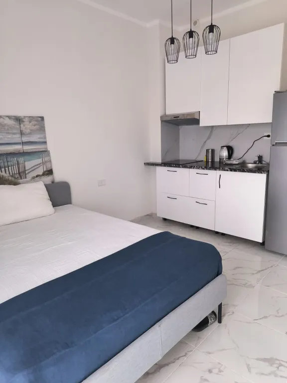 Уютная квартира-студия с видом на море и сад на берегу моря