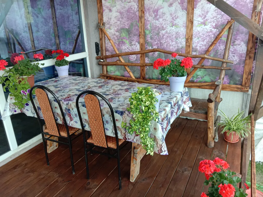 Этаж с видом на море, лес и горы