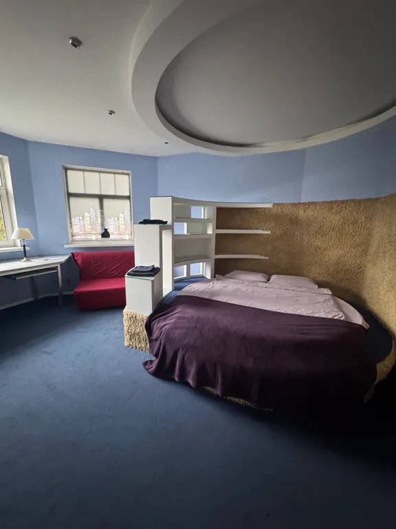 10-комнатный Дом