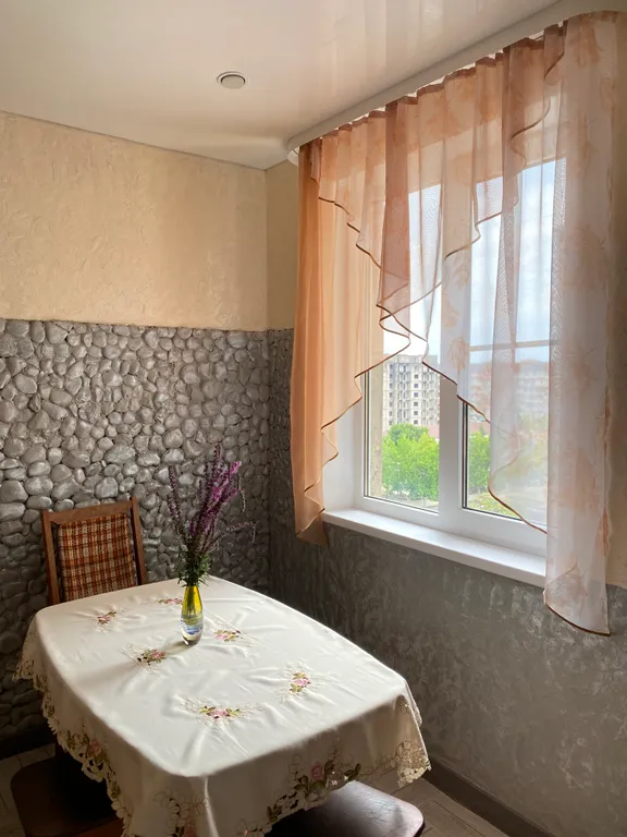 Уютная просторная трёхкомнатная квартира в спальном районе города