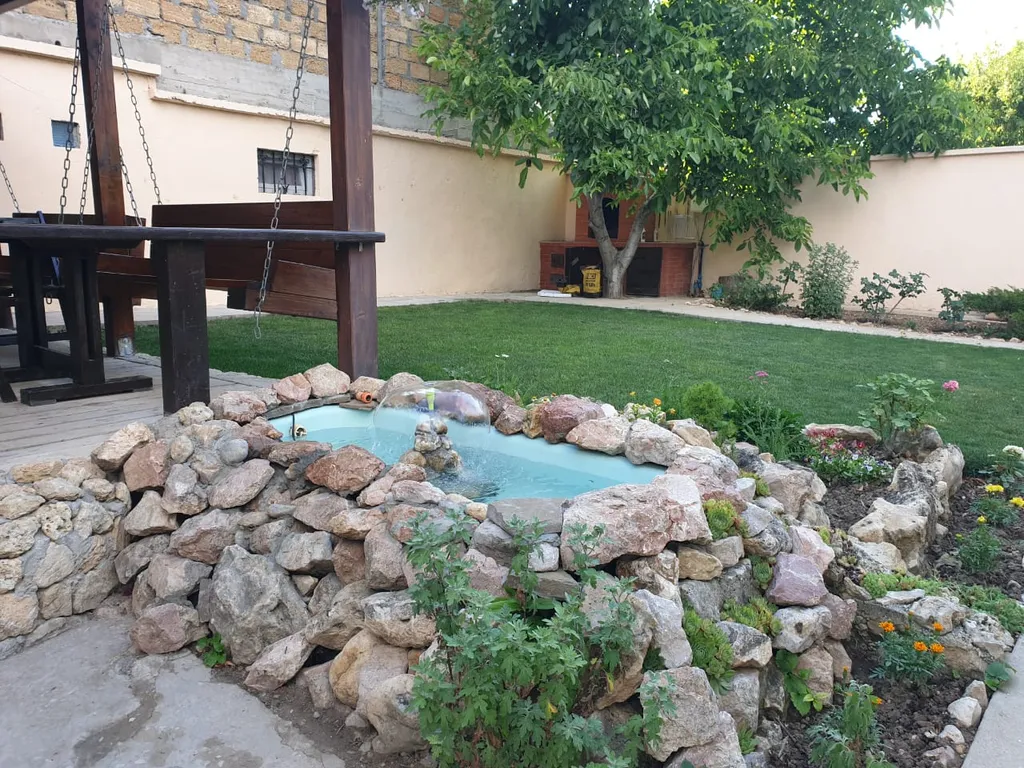 Частный дом (сдается только 2-й этаж)