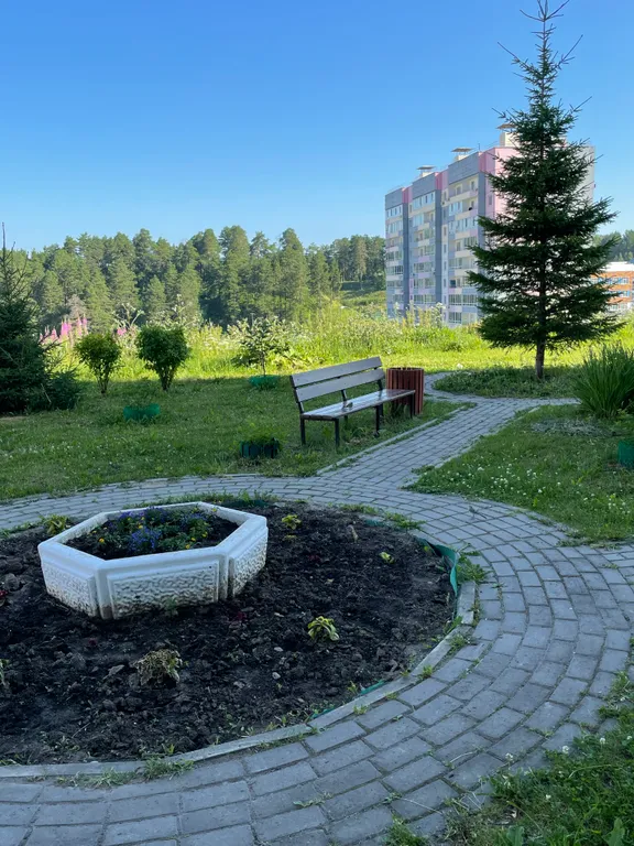 Уютная квартира в спальном микрорайоне Зелёные горки