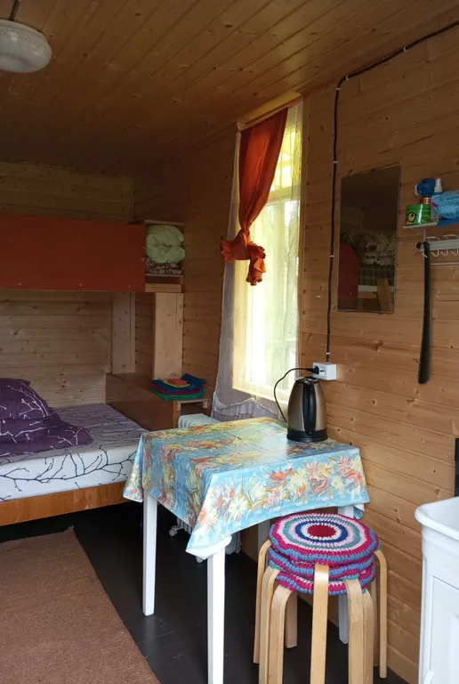 Домик у озера