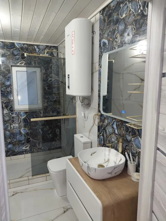 Уютный домик в центре гор