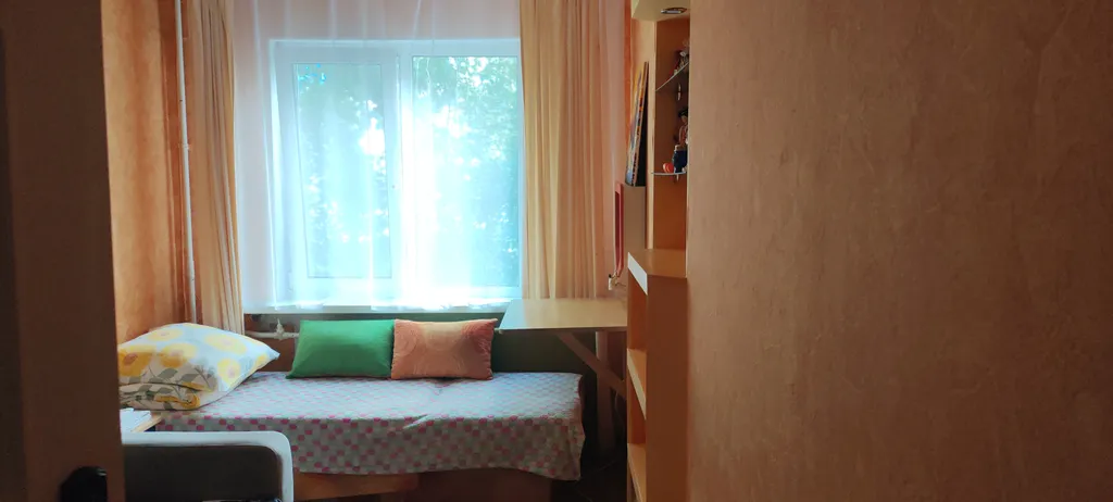 Уютная комната Айна