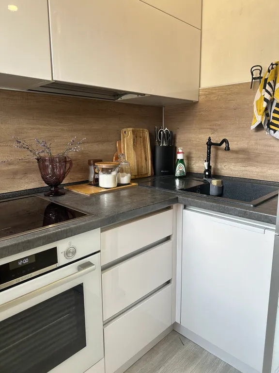 Уютная 2-я квартира в центре Красного камня