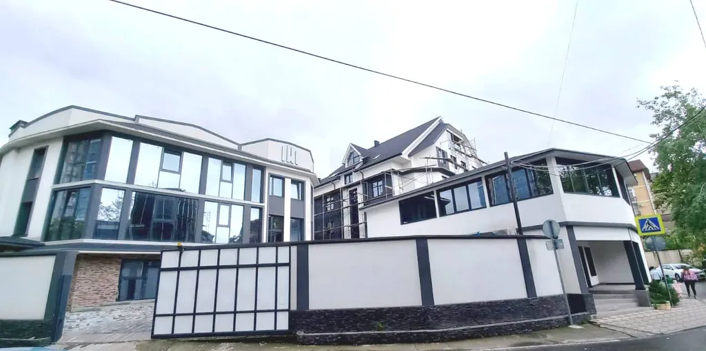 Уютная студия с парковкой рядом с морем