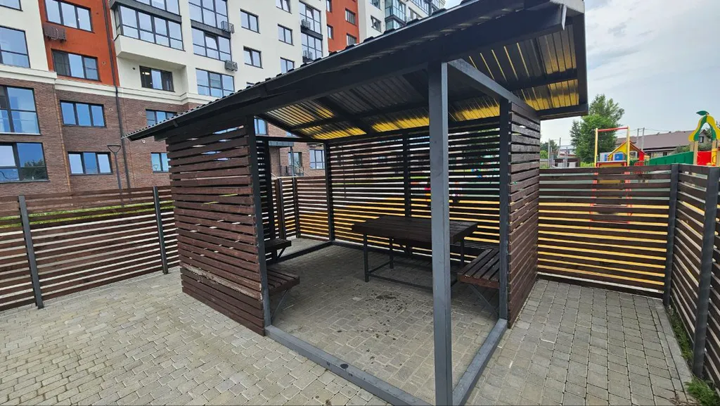 Современная квартира в городе-курорте