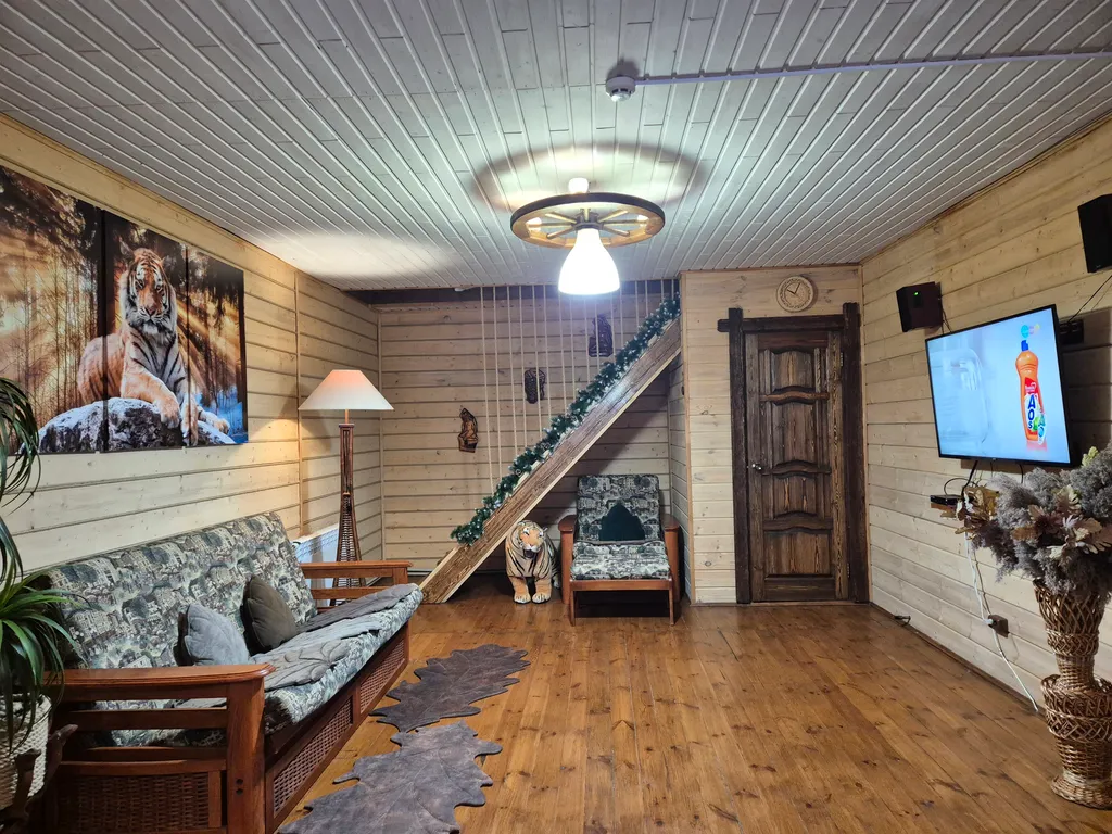 Уютный дом с бильярдом, сауной на берегу Горьковского моря