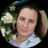 Елена Толстова
