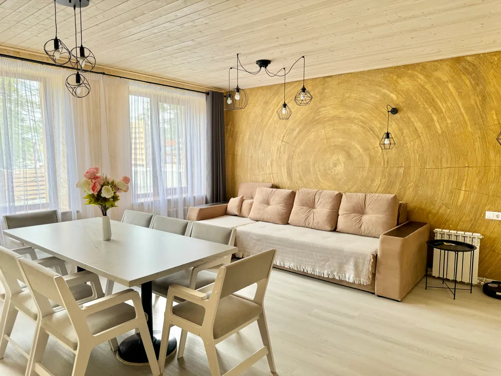 Дом с прудом у леса с хвойным оазисом в 3 км от ГЛЦ Абзаково до 8 гос.