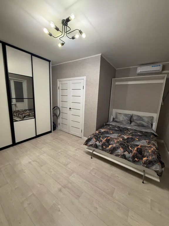 Теплая и светлая квартира — аренда посуточно в Междуреченск