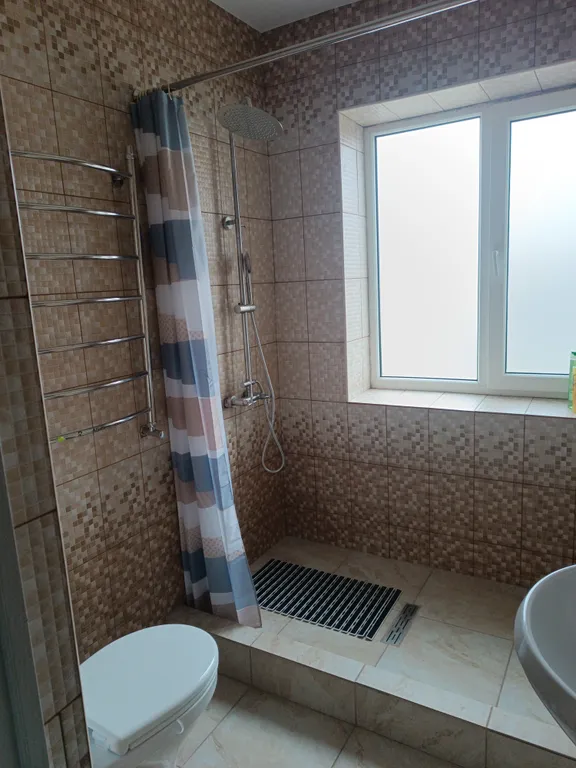 Гостевой, уютный домик в центре села