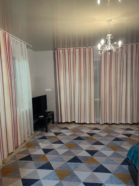 Комната с кухней балконом