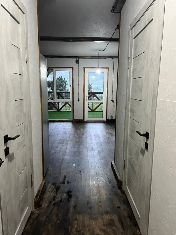 Уютный коттедж в живописной горной долине