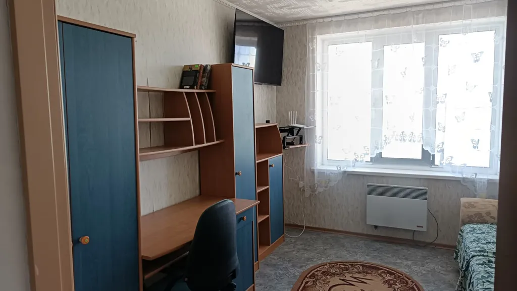 Эллинг на берегу моря