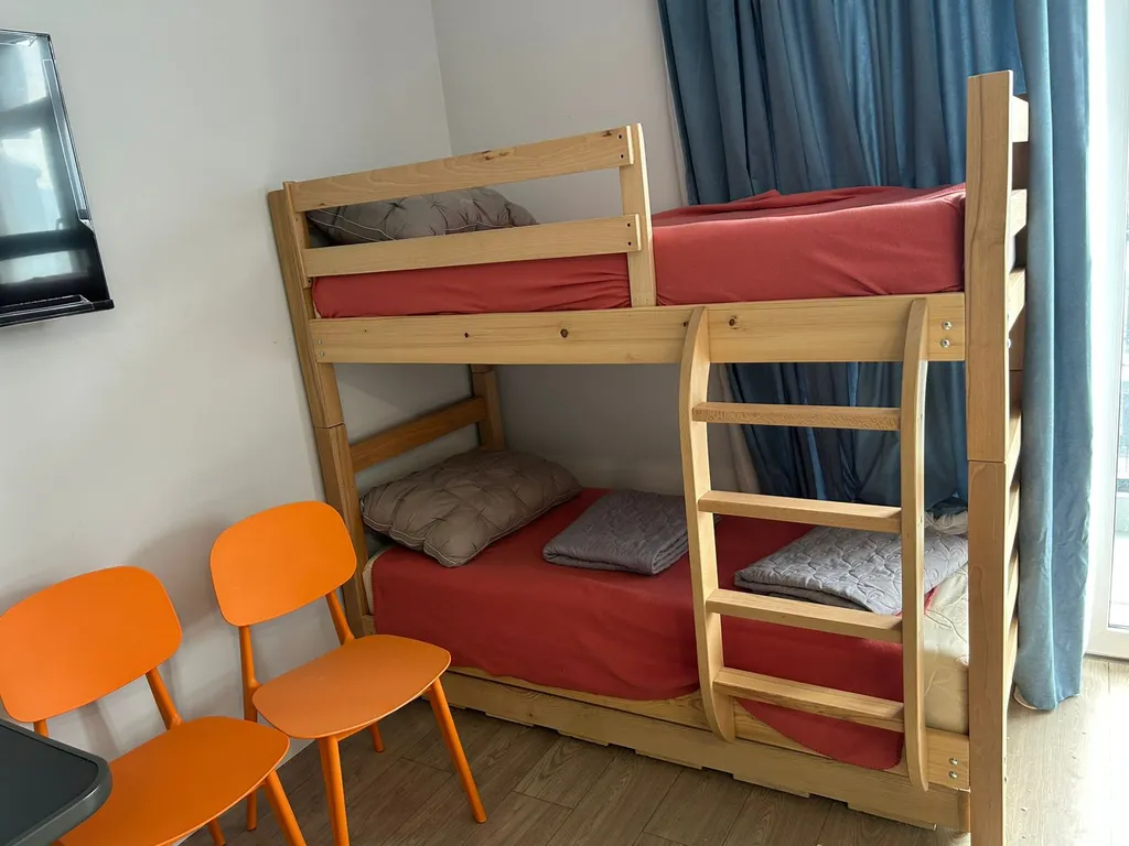 Whait Sails Apartments у бассейна для большой семьи