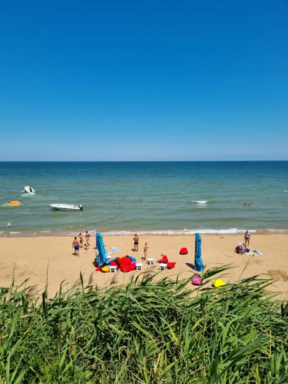 Квартира Двухкомнатные апартаменты с терассой и видом на море — Кучугуры